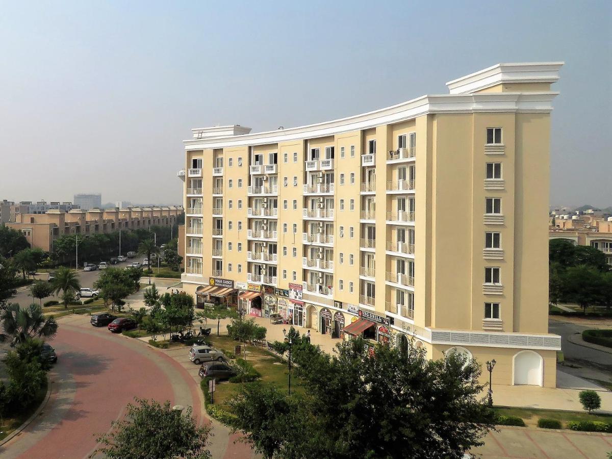Vrindavan Inn Exteriör bild