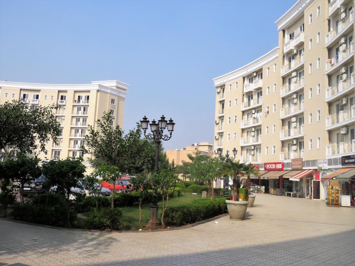 Vrindavan Inn Exteriör bild
